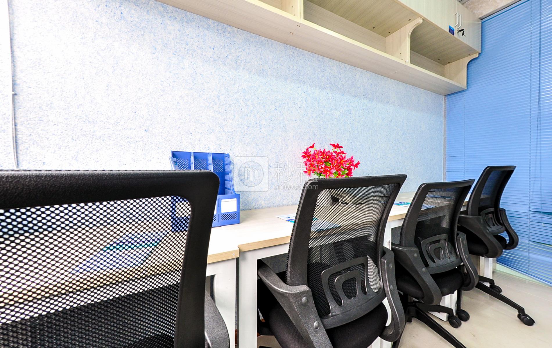 创富港-赛格科技园写字楼出租6平米精装办公室2700元/间.月