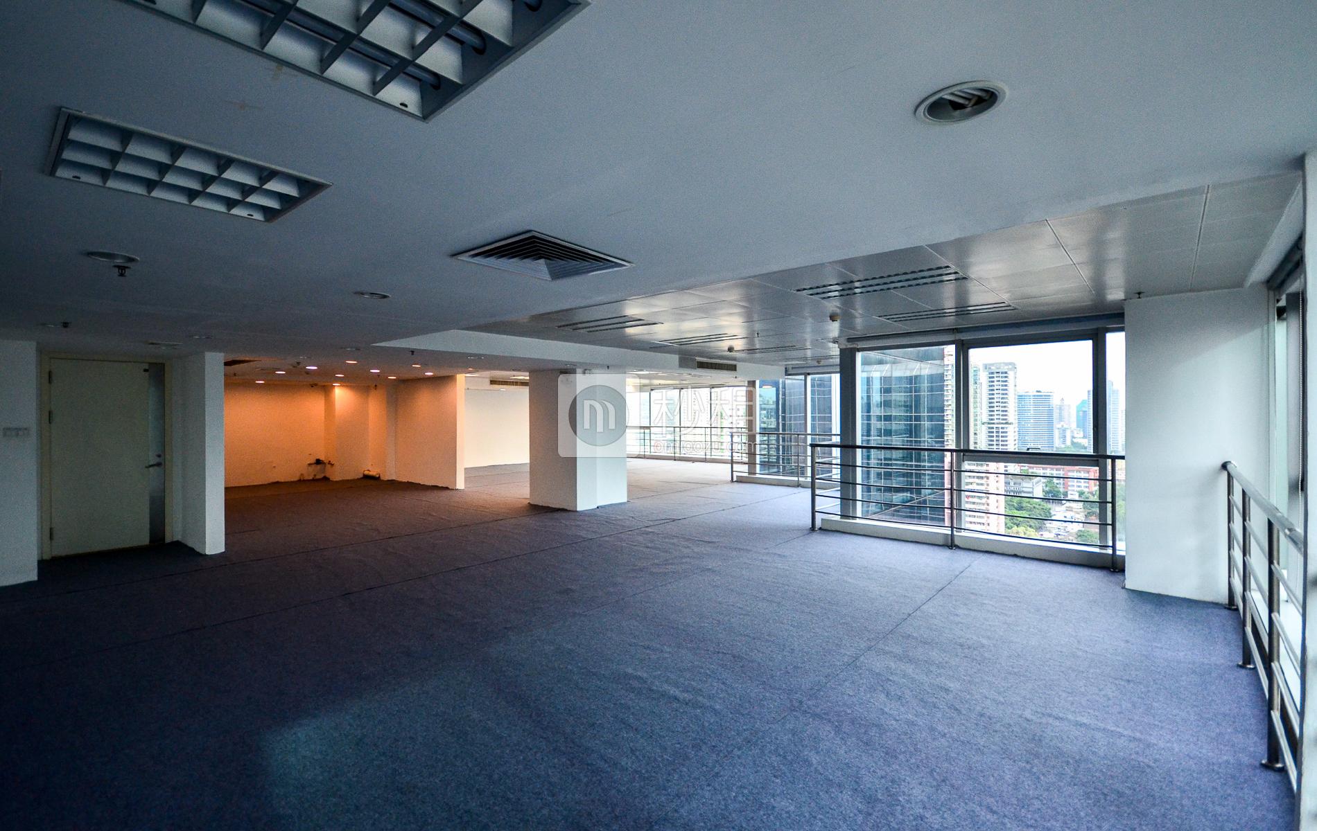 东照大厦写字楼出租337平米简装办公室95元/m².月