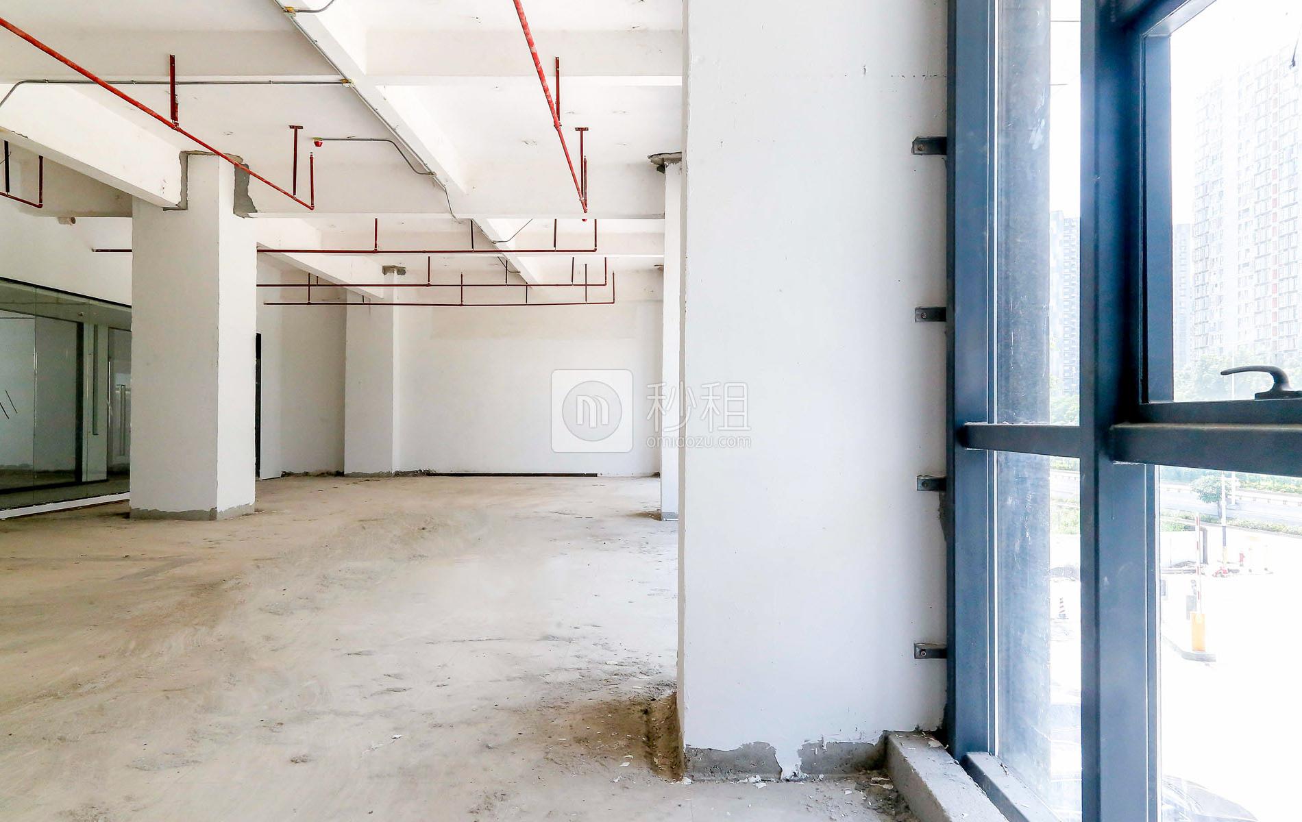 智慧谷创新园	写字楼出租138平米毛坯办公室85元/m².月