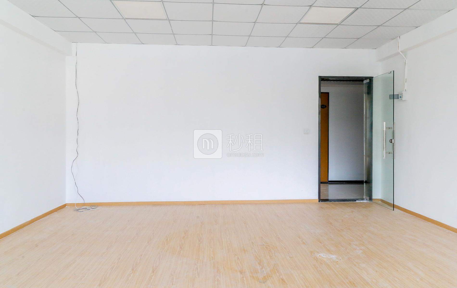 鼎盛创意园	写字楼出租105平米精装办公室55元/m².月