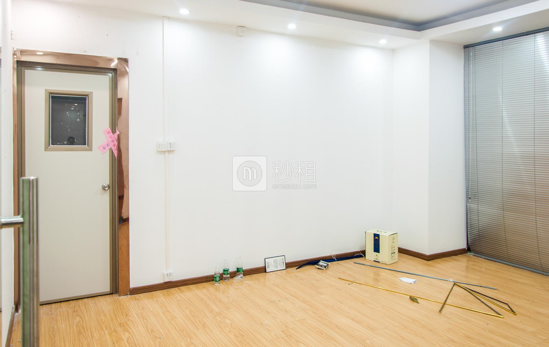 粤君商务中心写字楼出租260平米简装办公室50元/m².月