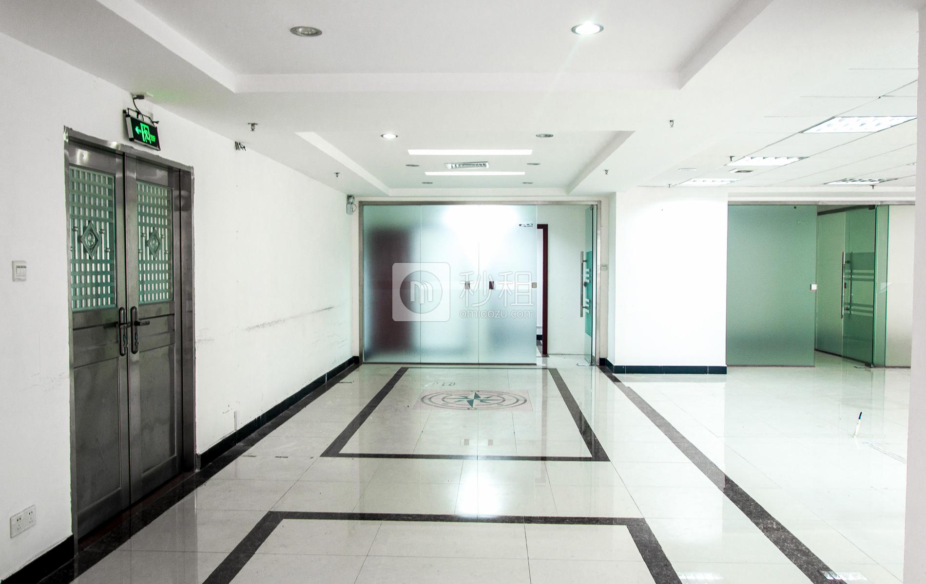 龙泽商业大厦写字楼出租486平米简装办公室95元/m².月