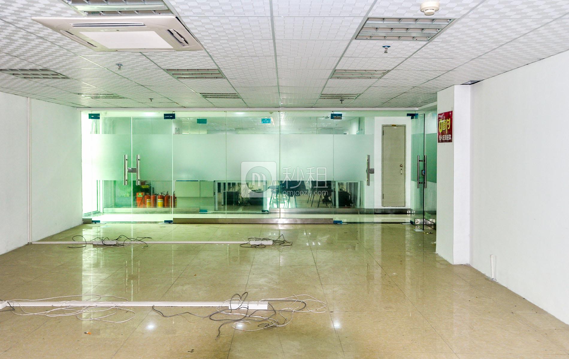 伟诚商务中心写字楼出租109平米简装办公室88元/m².月