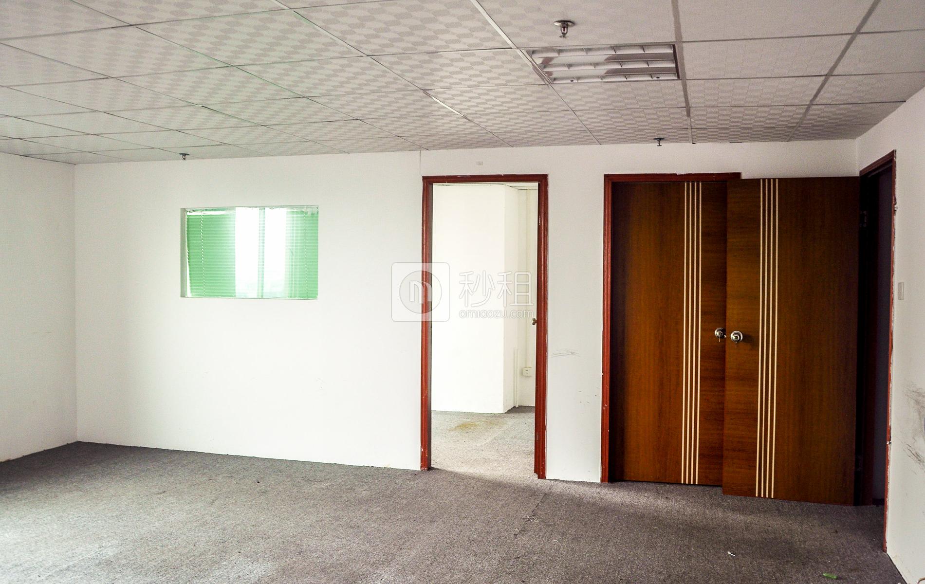 伟诚商务中心写字楼出租200平米简装办公室88元/m².月