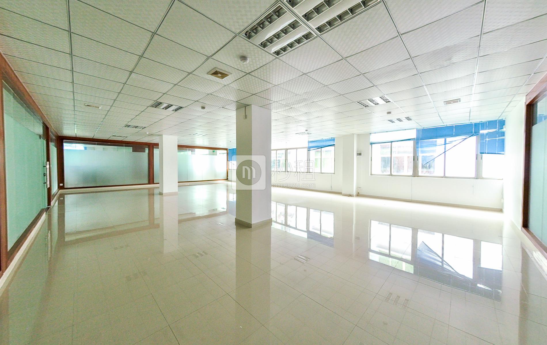 华通商务大厦写字楼出租345平米简装办公室60元/m².月