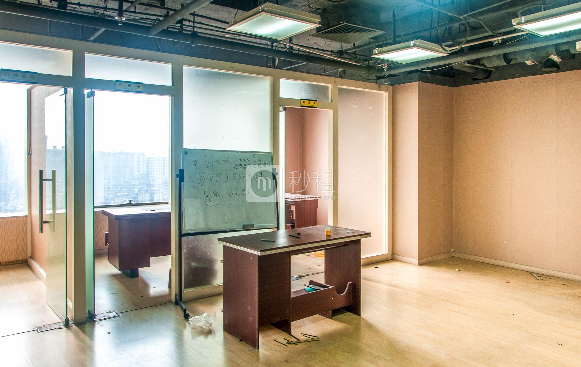 中旅商业城写字楼出租255平米简装办公室90元/m².月