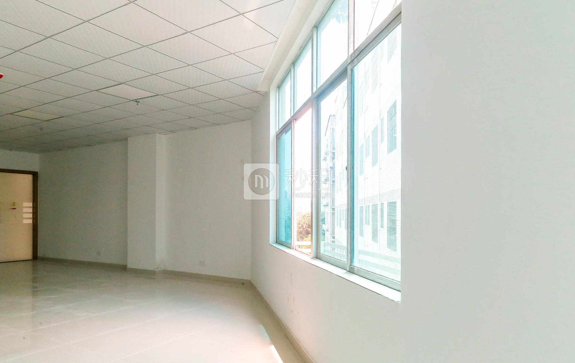 万通综合楼写字楼出租95平米简装办公室50元/m².月