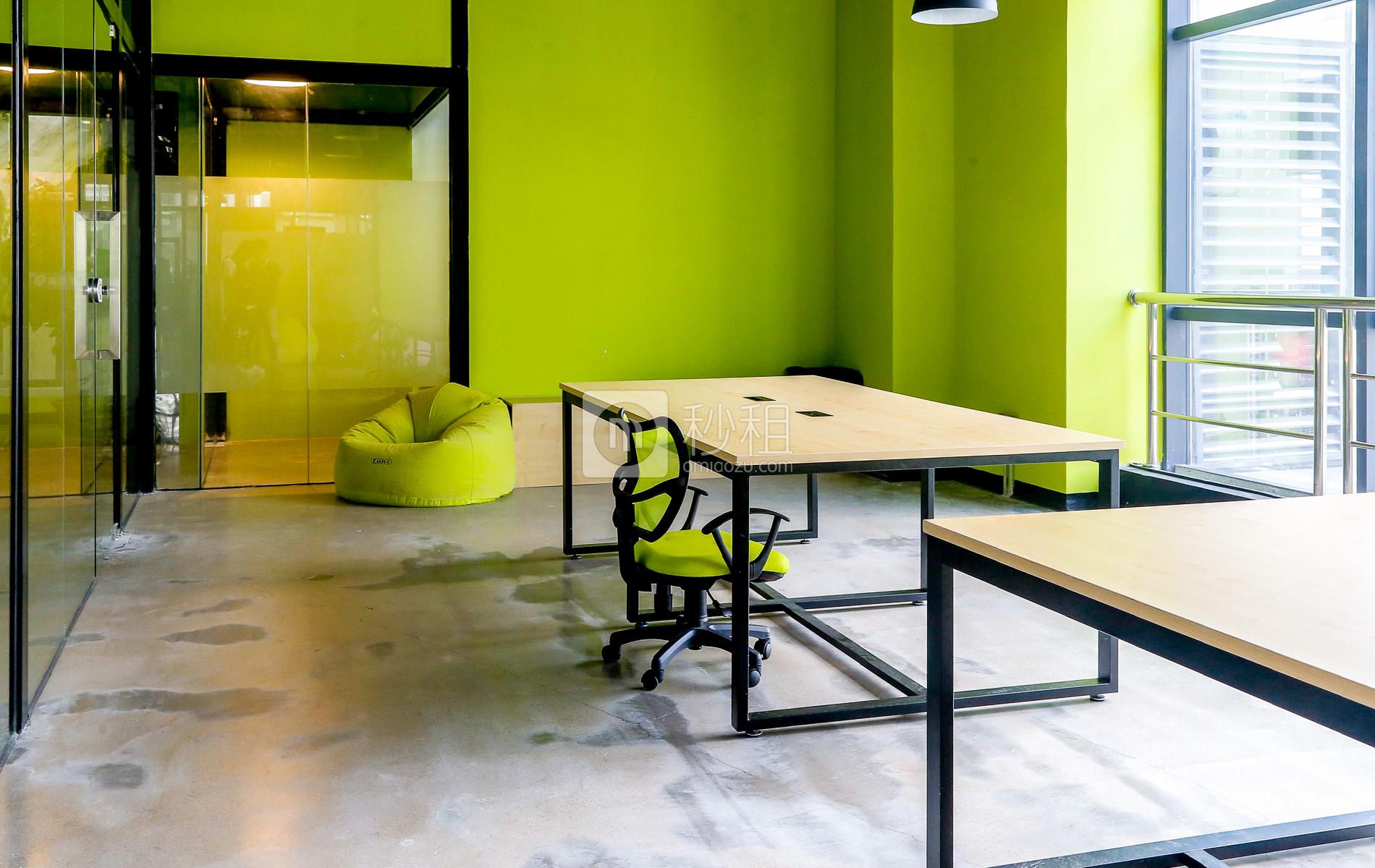 珠江国际中心-DCradle创客家园写字楼出租80平米精装办公室95元/m².月
