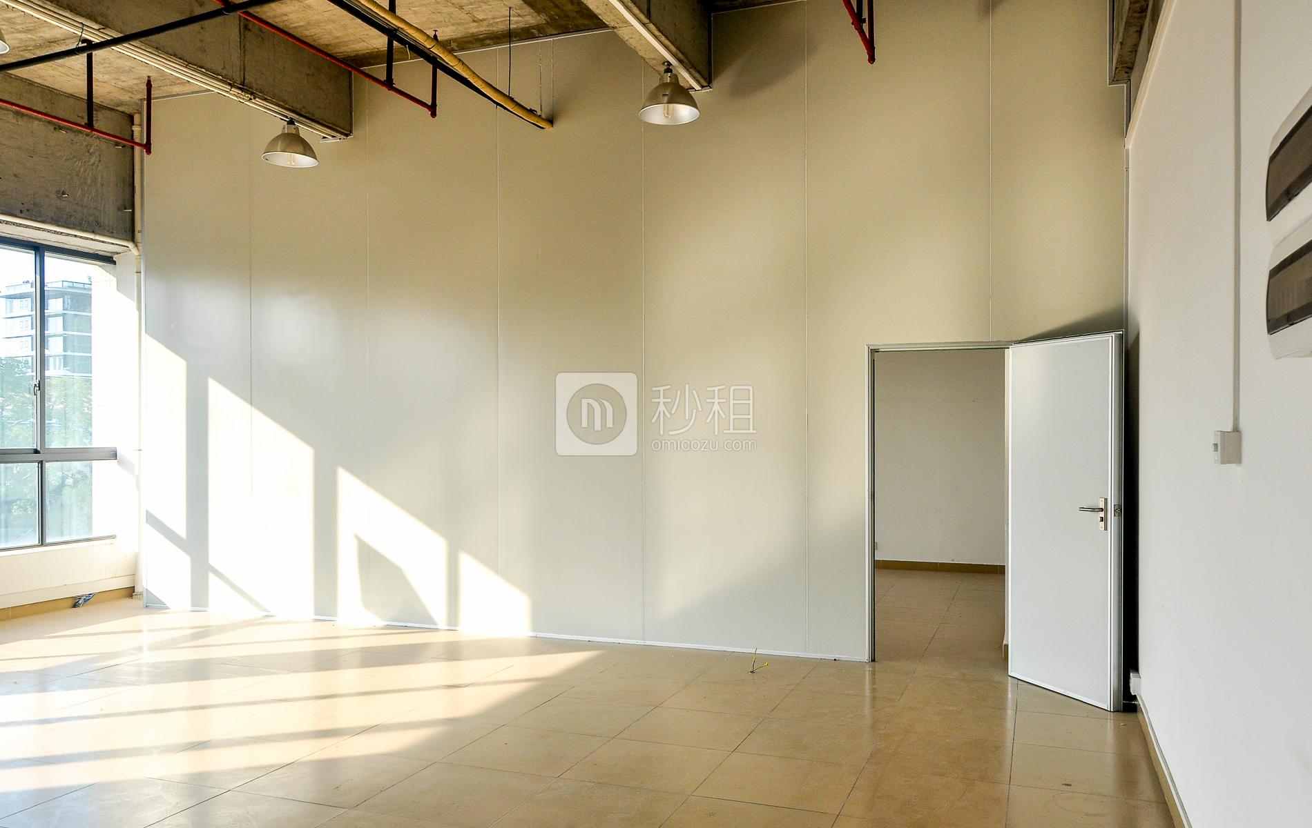 启盛科技企业孵化器写字楼出租167平米简装办公室70元/m².月