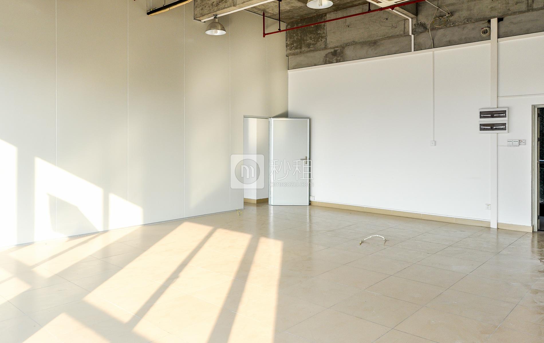 启盛科技企业孵化器写字楼出租167平米简装办公室70元/m².月