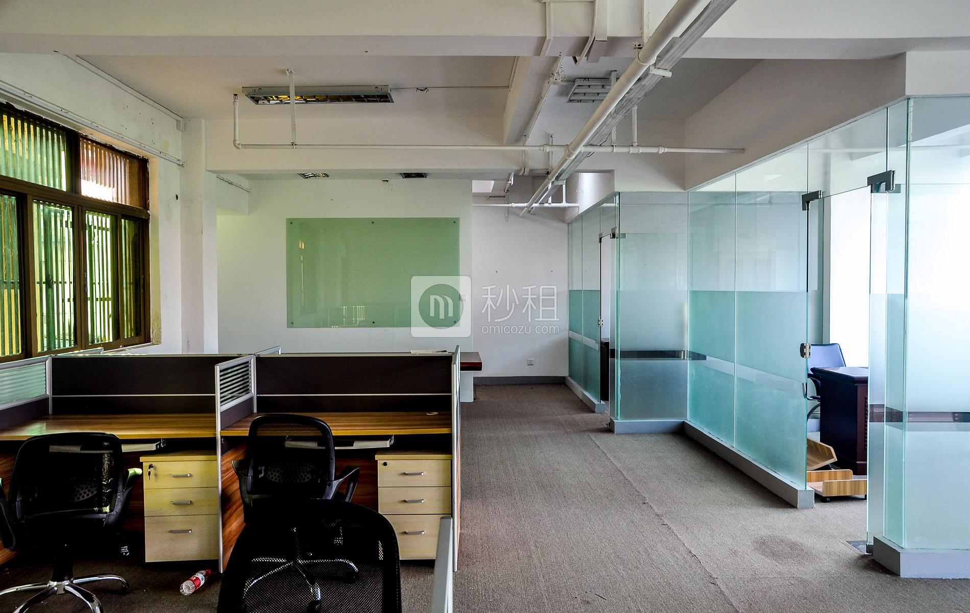 齐天下商务中心写字楼出租200平米简装办公室80元/m².月