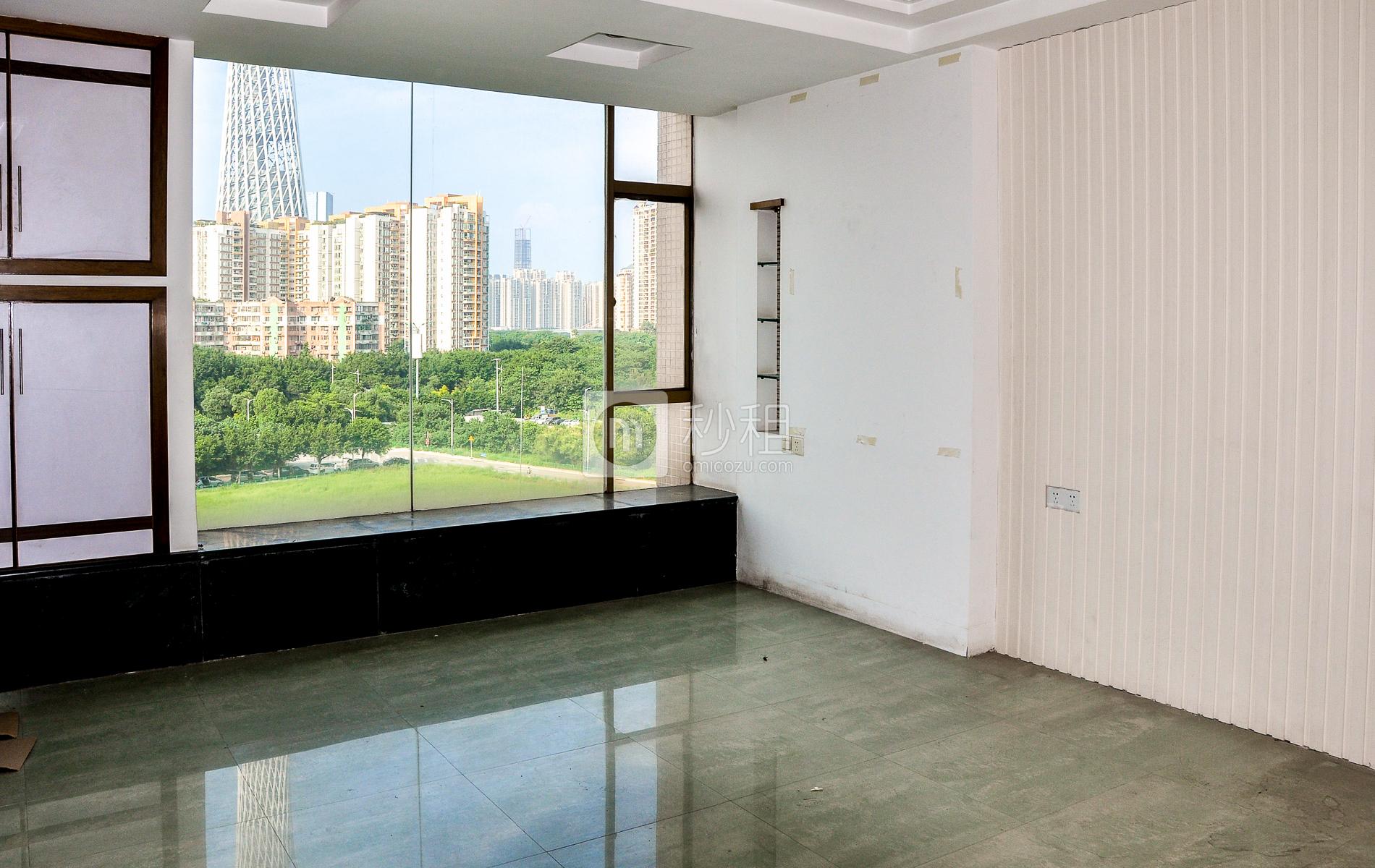 齐天下商务中心写字楼出租300平米精装办公室80元/m².月