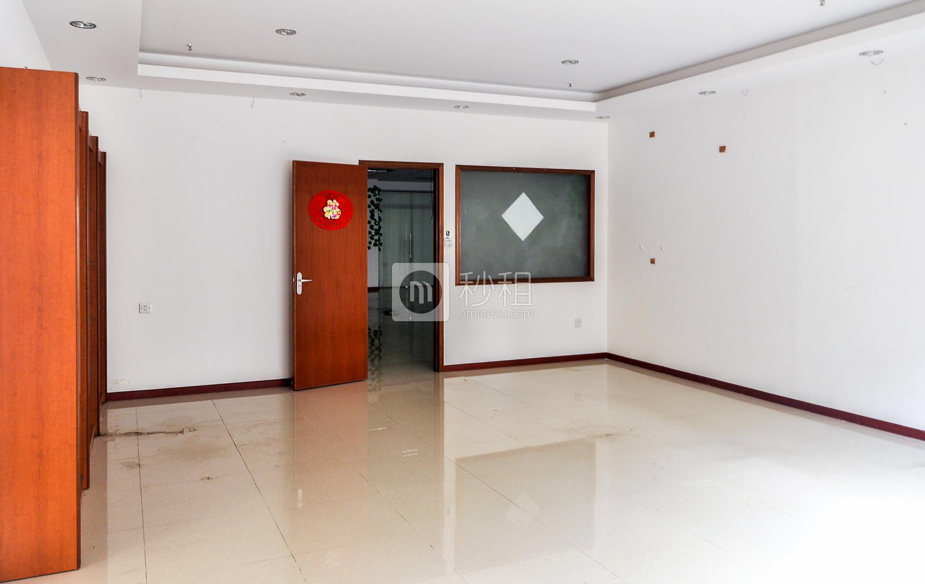 乐天大厦写字楼出租480平米简装办公室90元/m².月