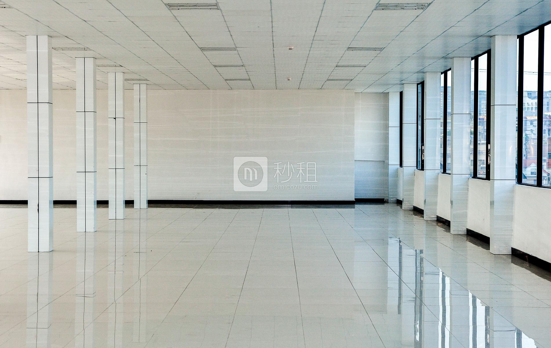 东岳财富广场写字楼出租1082平米毛坯办公室105元/m².月