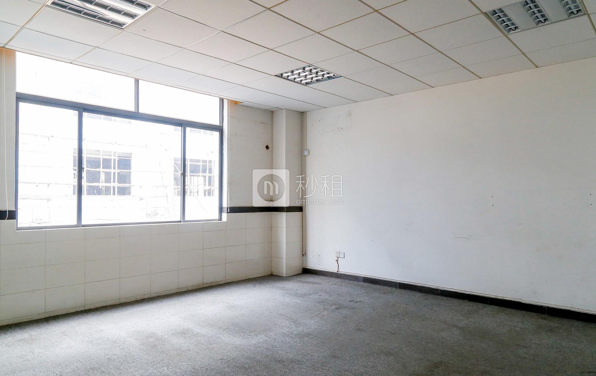 雍启商务大厦写字楼出租75平米简装办公室40元/m².月