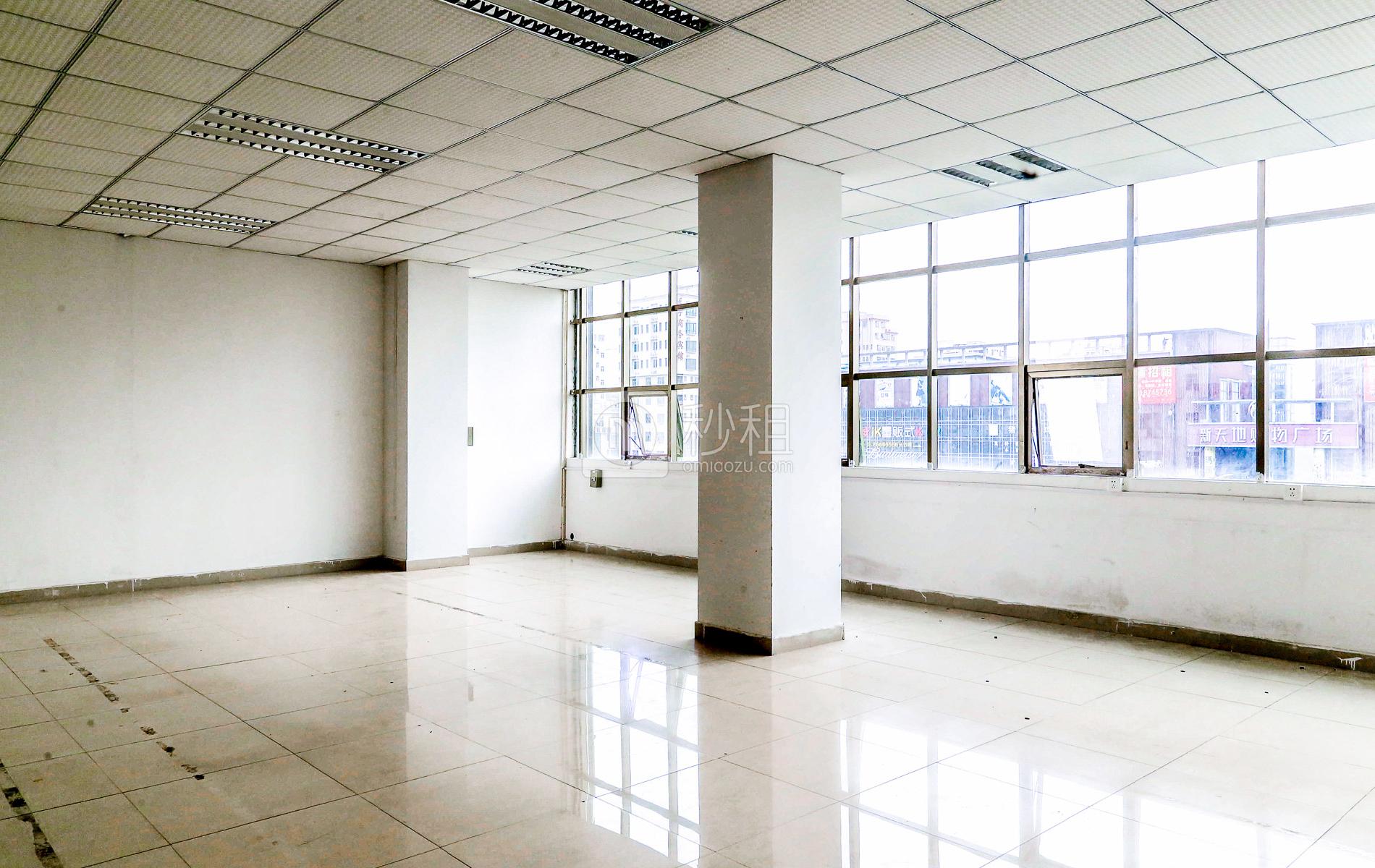 新中泰商务大厦	写字楼出租80平米精装办公室40元/m².月