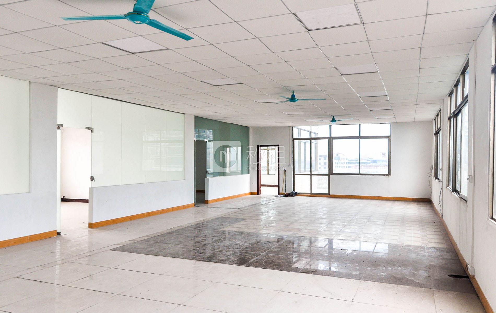 恒达商务中心写字楼出租450平米简装办公室40元/m².月