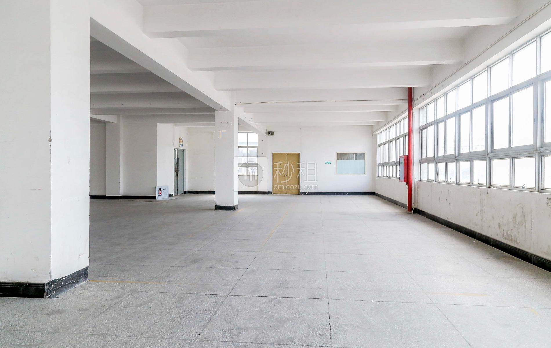 明禧产业园写字楼出租437平米精装办公室45元/m².月