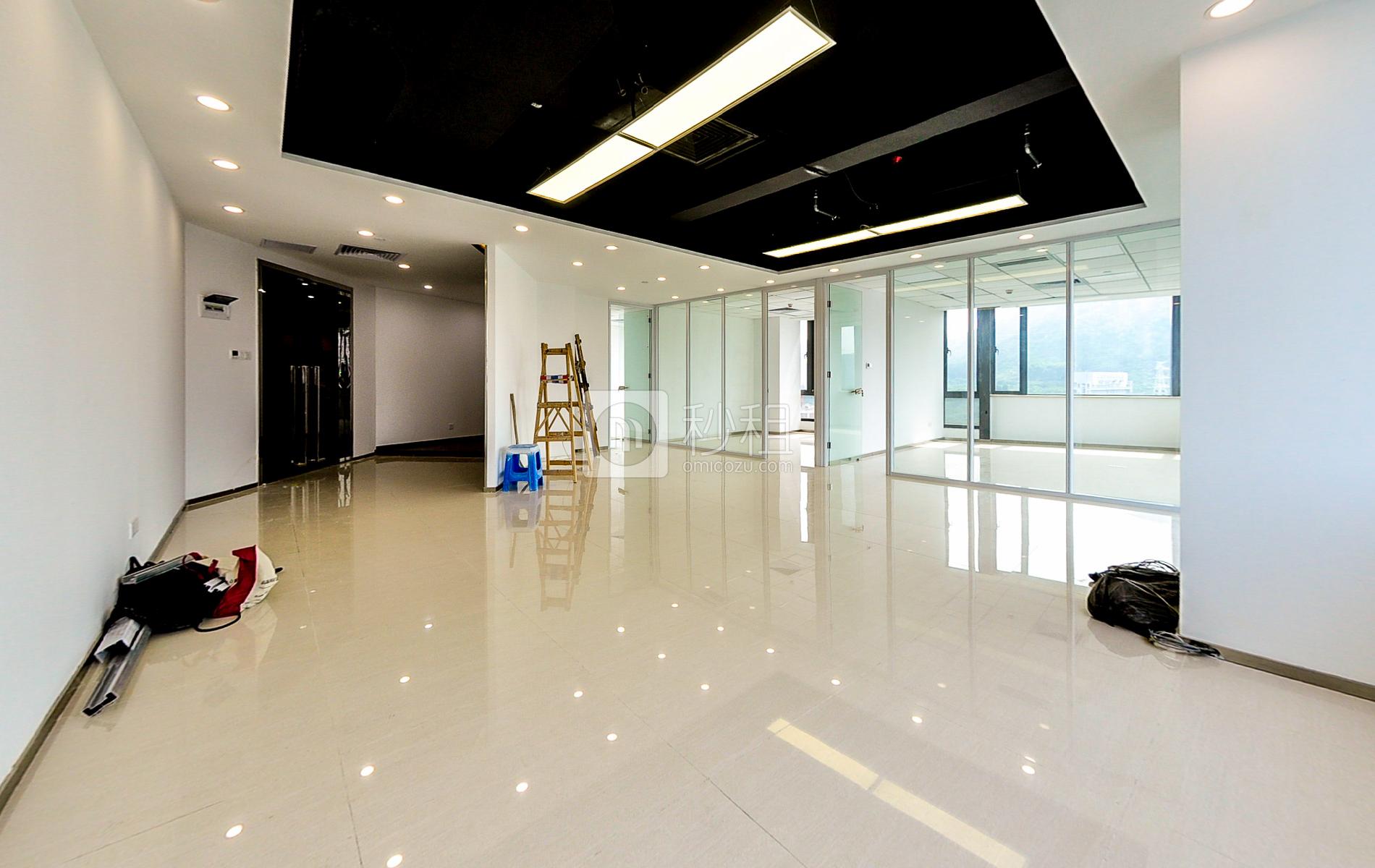 前海荔源广场写字楼出租235平米豪装办公室145元/m².月