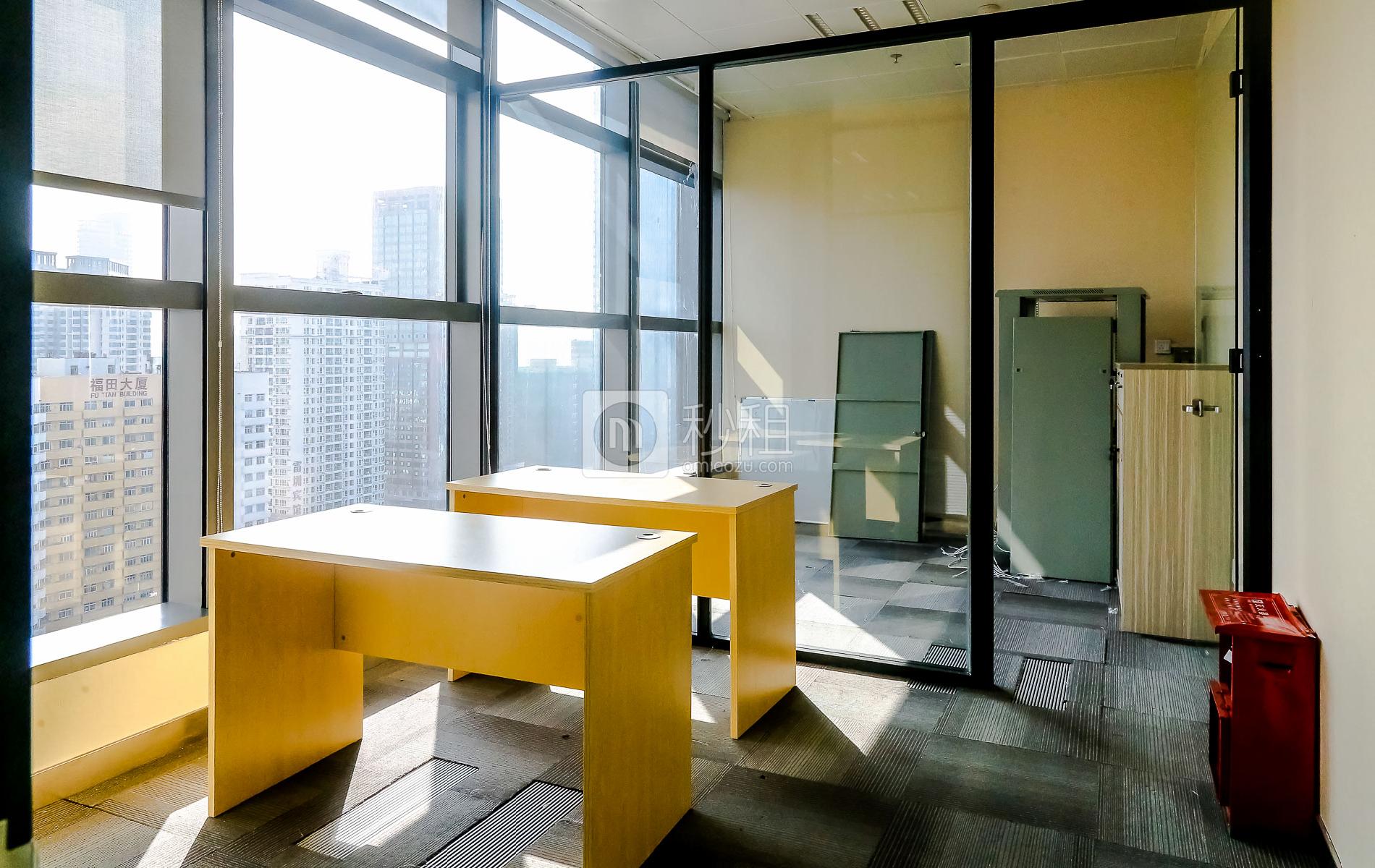 和黄世纪汇广场写字楼出租388平米豪装办公室198元/m².月