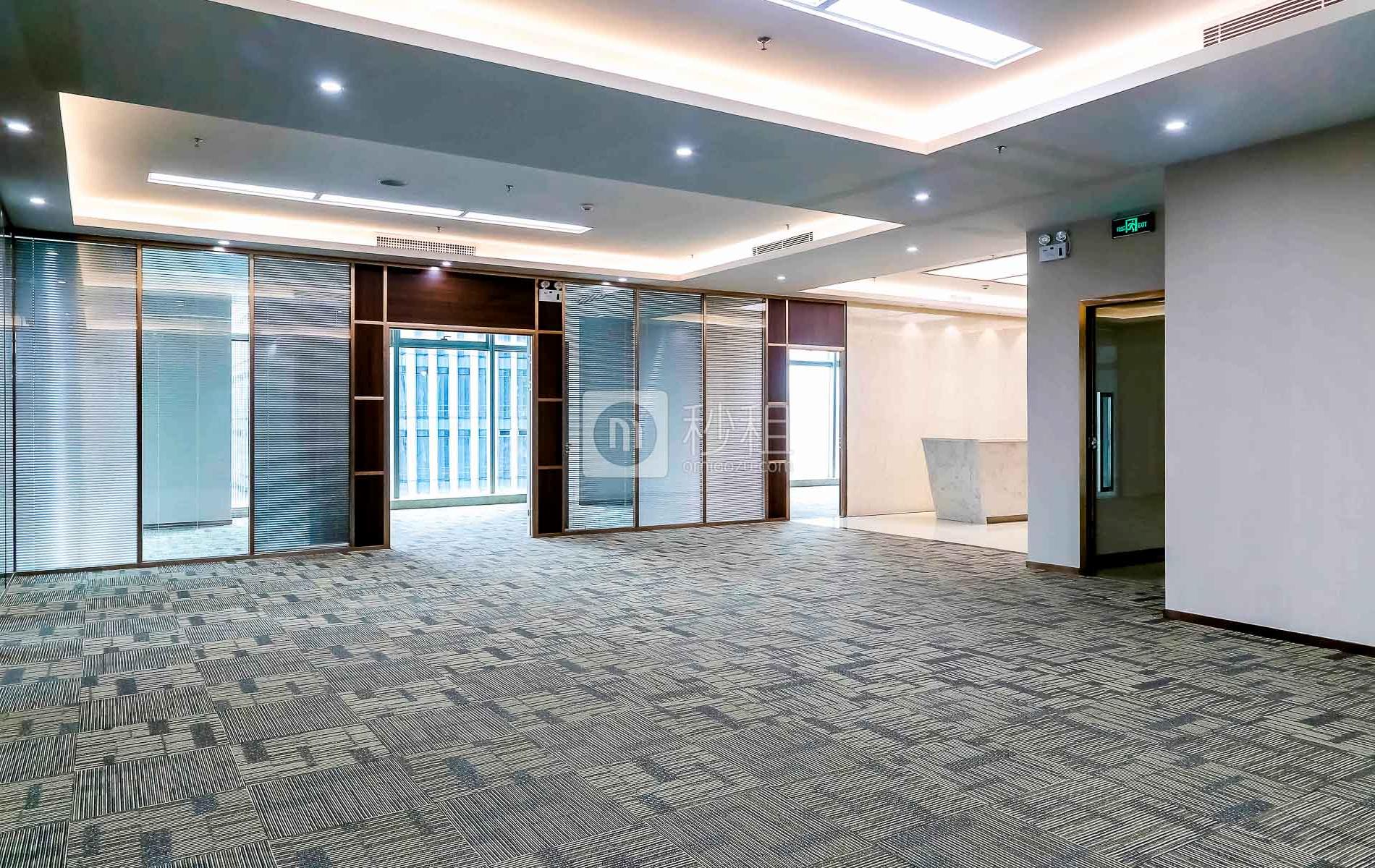 德纵空间-卓越世纪中心写字楼出租564平米豪装办公室168元/m².月