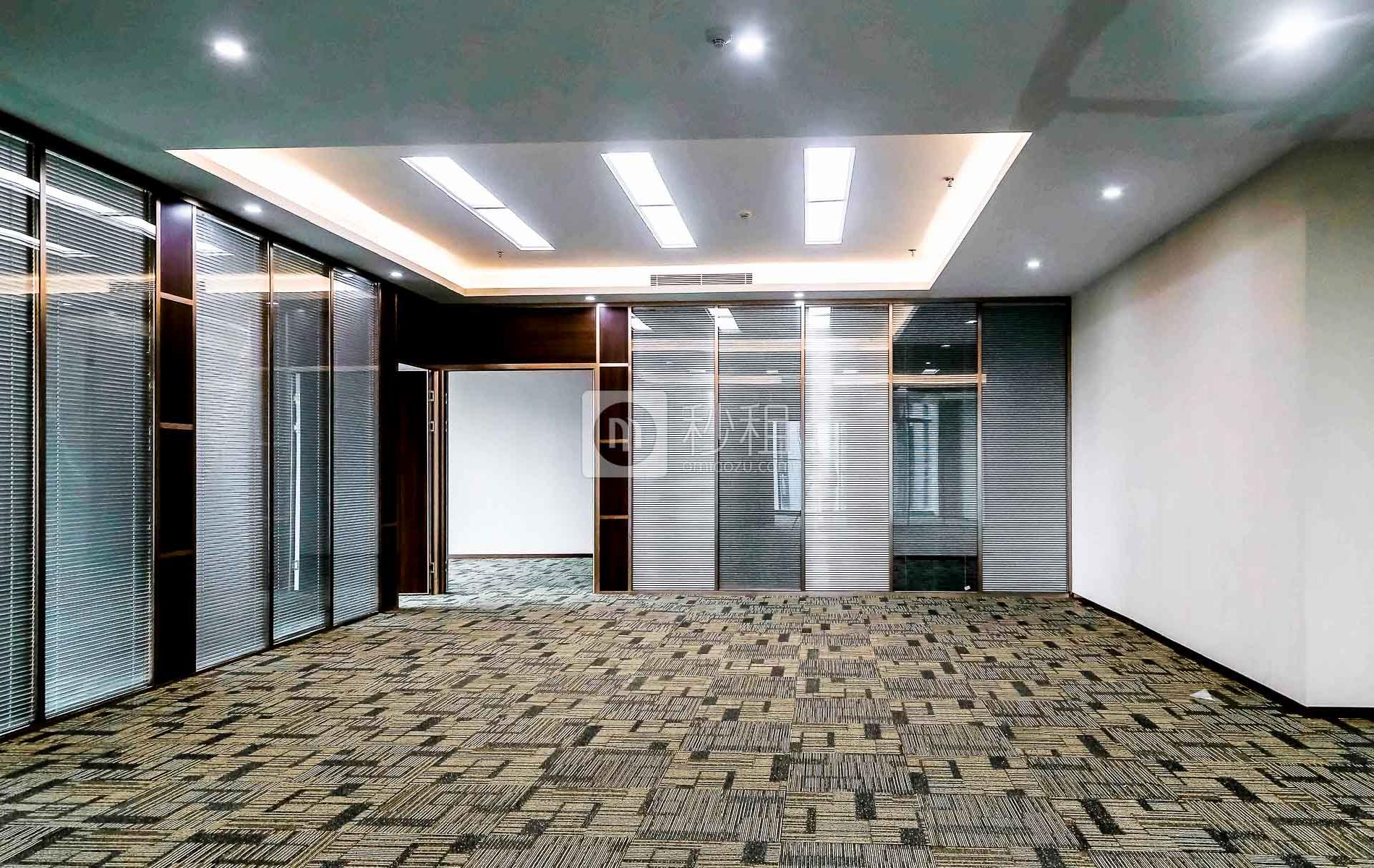 德纵空间-卓越世纪中心写字楼出租728平米豪装办公室188元/m².月