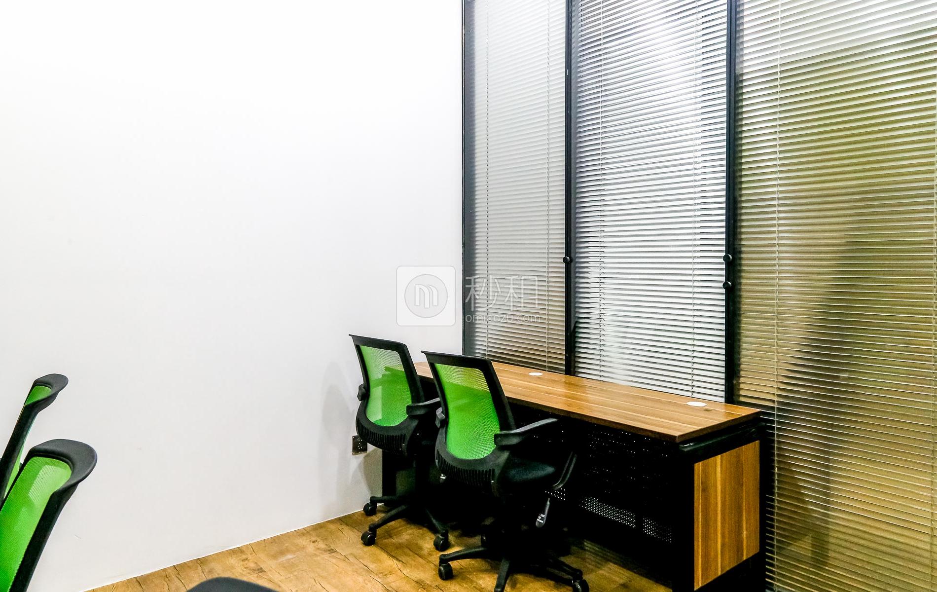 世杰商务中心	-赛格科技园写字楼出租27平米精装办公室5380元/间.月