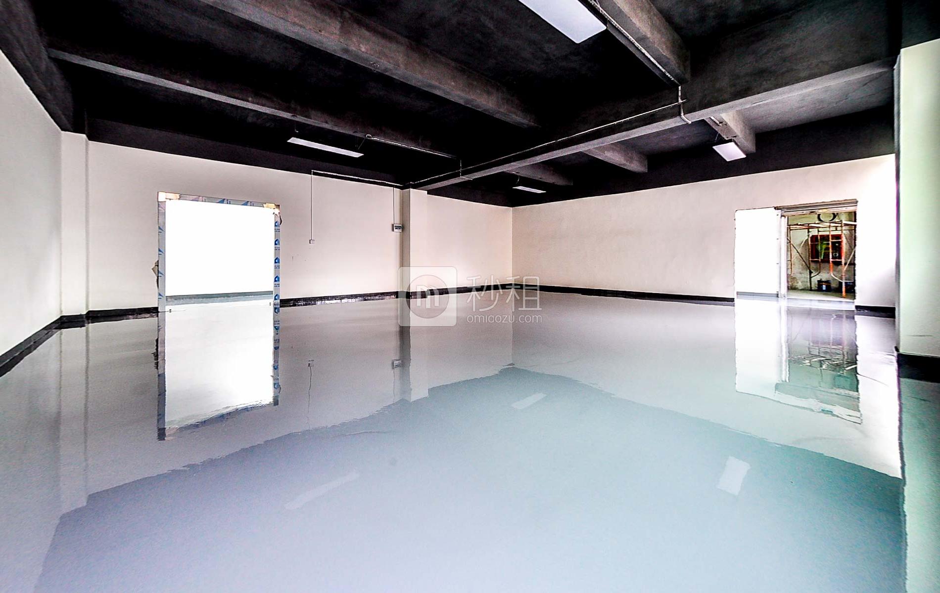 西丽官龙第一工业区写字楼出租480平米毛坯办公室43元/m².月