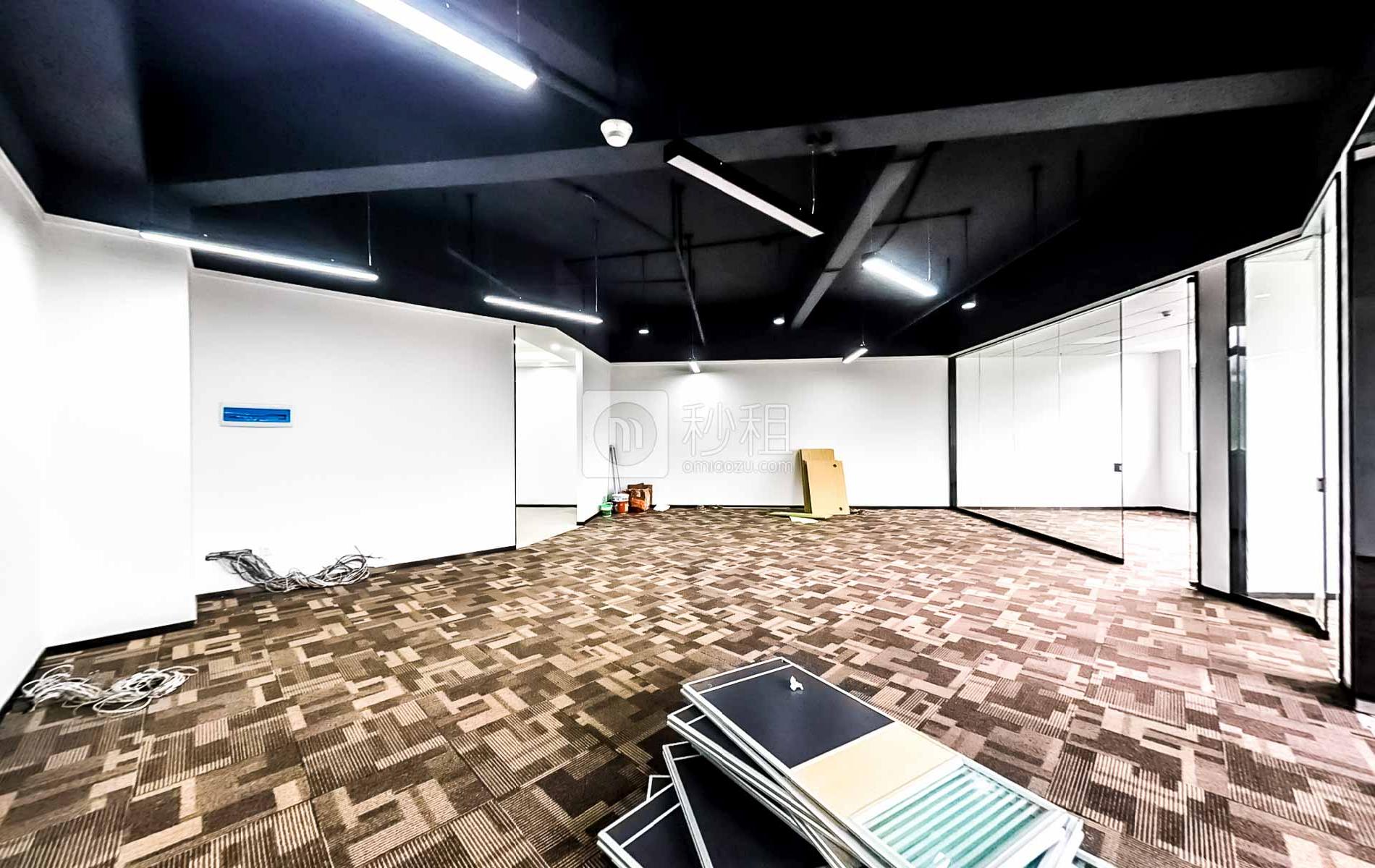 坂田国际中心-优渡空间写字楼出租211平米精装办公室65元/m².月