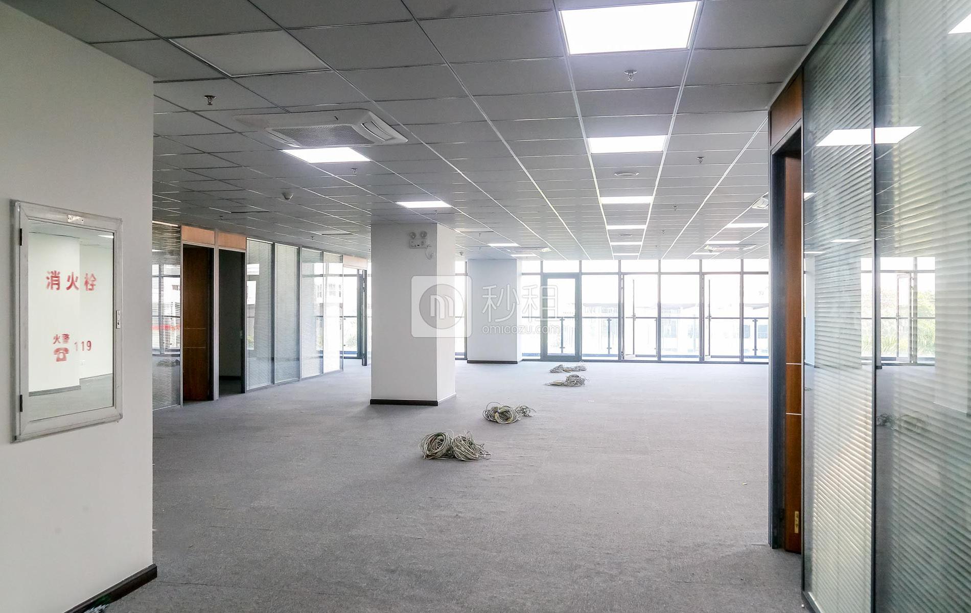 深业泰然大厦写字楼出租438平米精装办公室98元/m².月