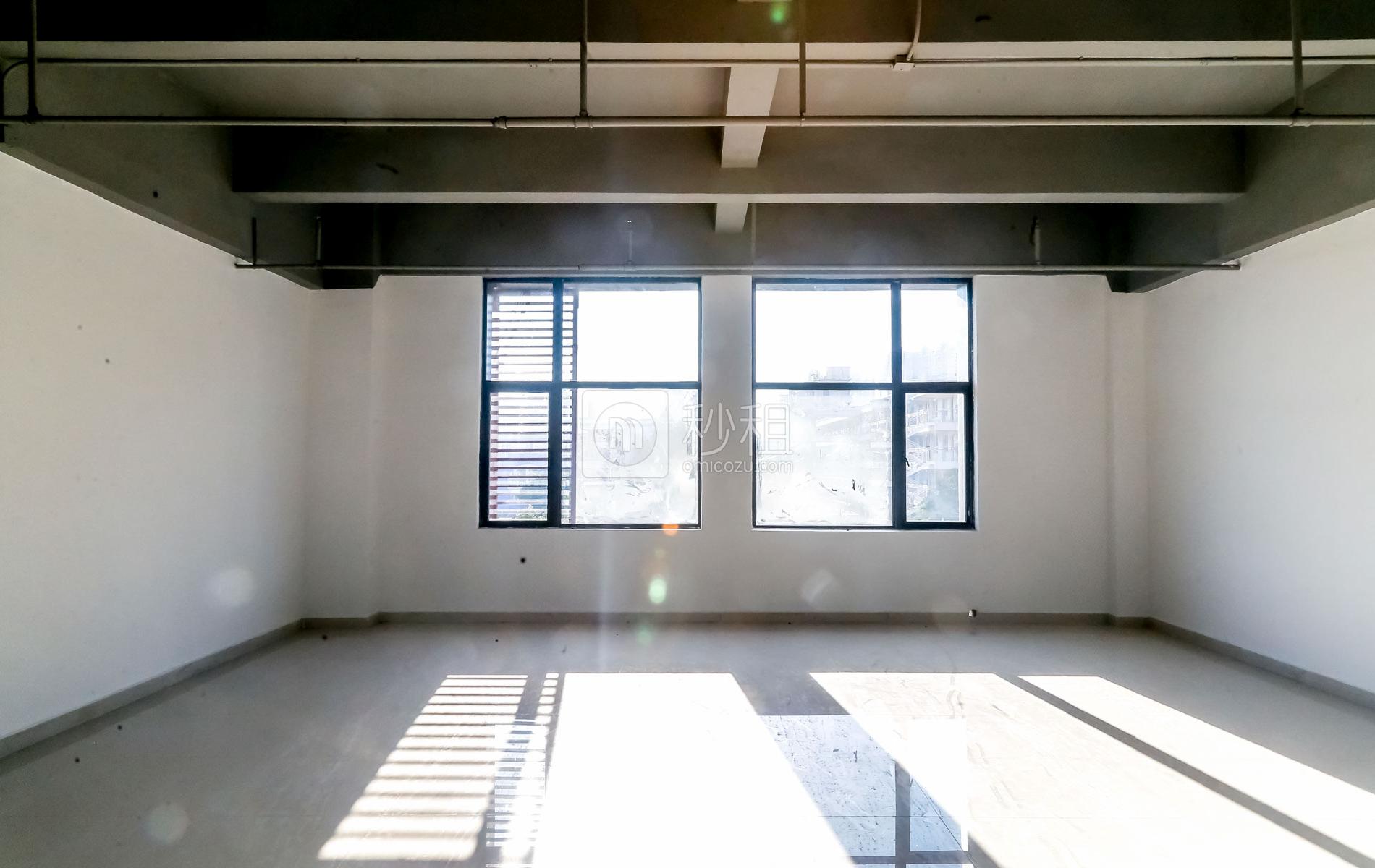 凯达安中心	写字楼出租344平米简装办公室48元/m².月