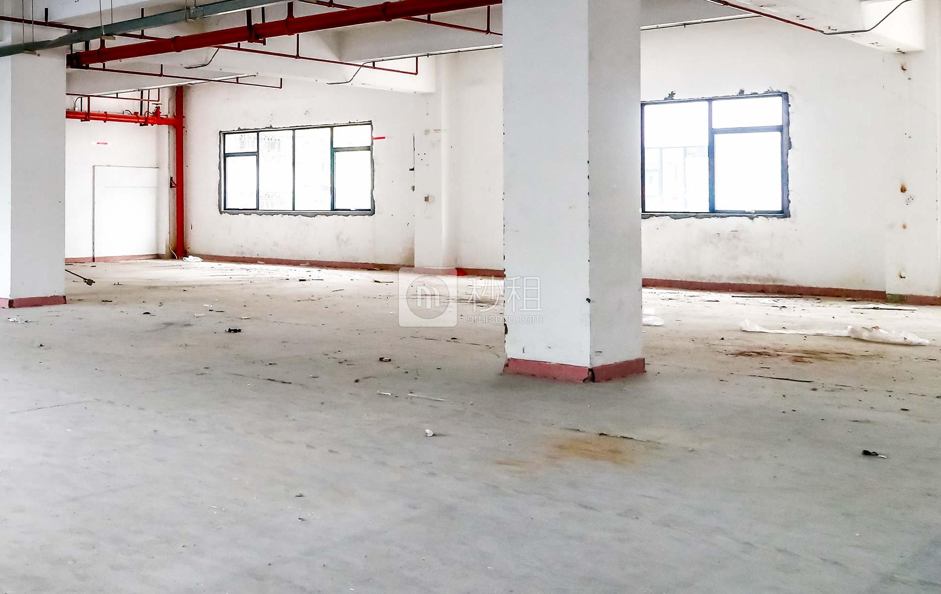 南山睿园写字楼出租178平米毛坯办公室61元/m².月