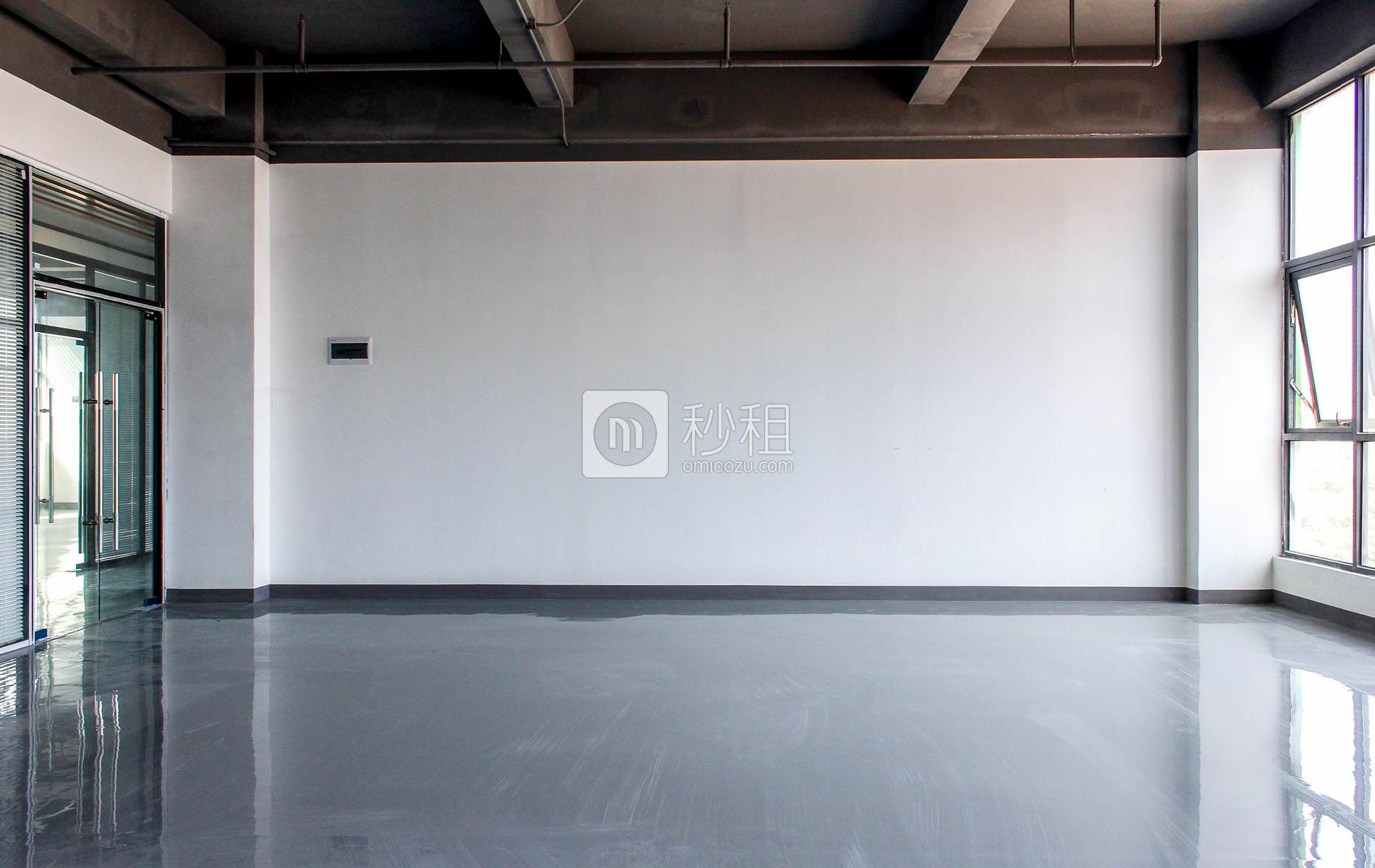 智慧谷创新园（坂田分园）写字楼出租160平米简装办公室78元/m².月