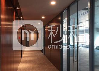 坤和中心写字楼出租400平米简装办公室7.8元/m².天