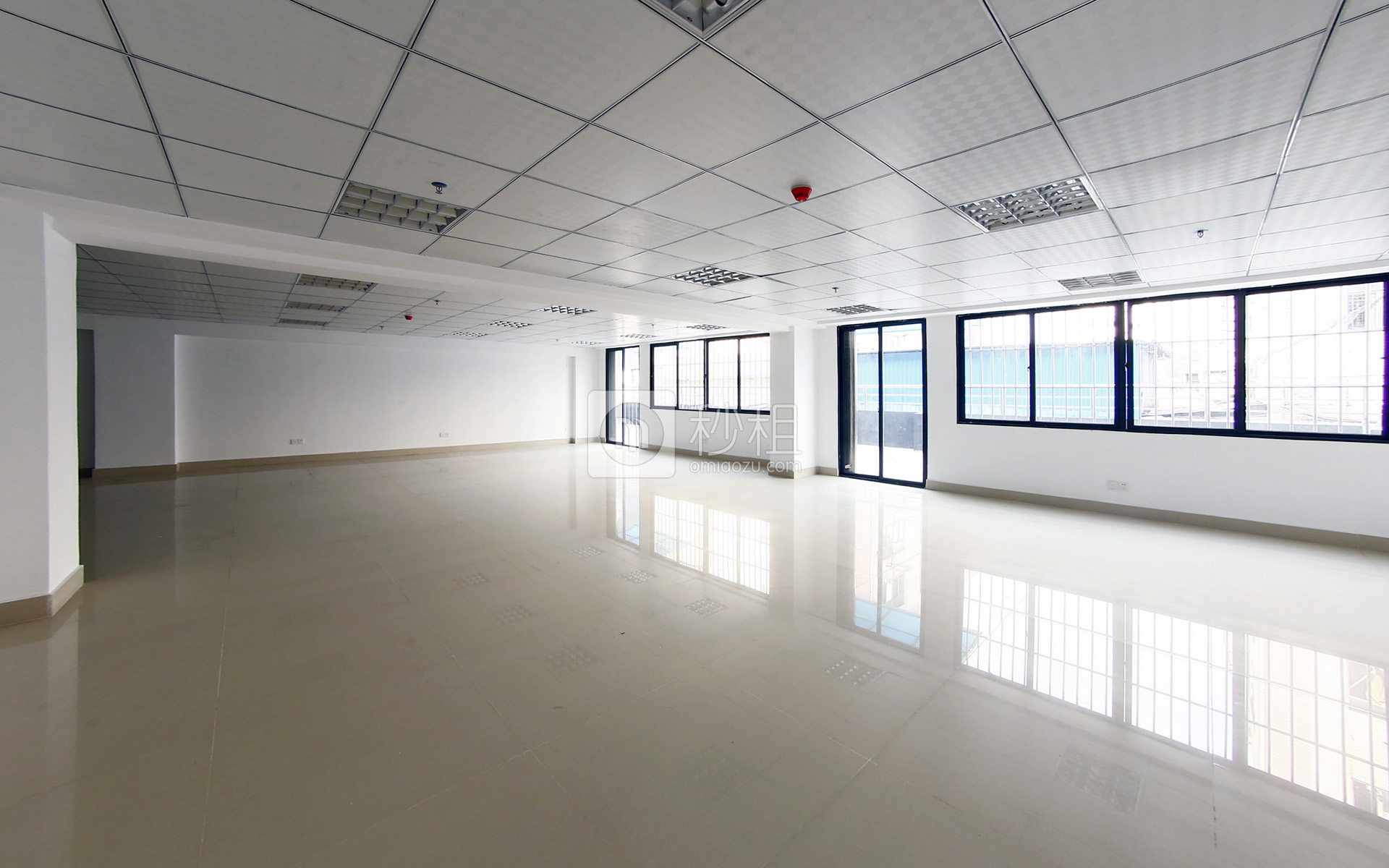 创兴达商务大厦写字楼出租170平米精装办公室48元/m².月