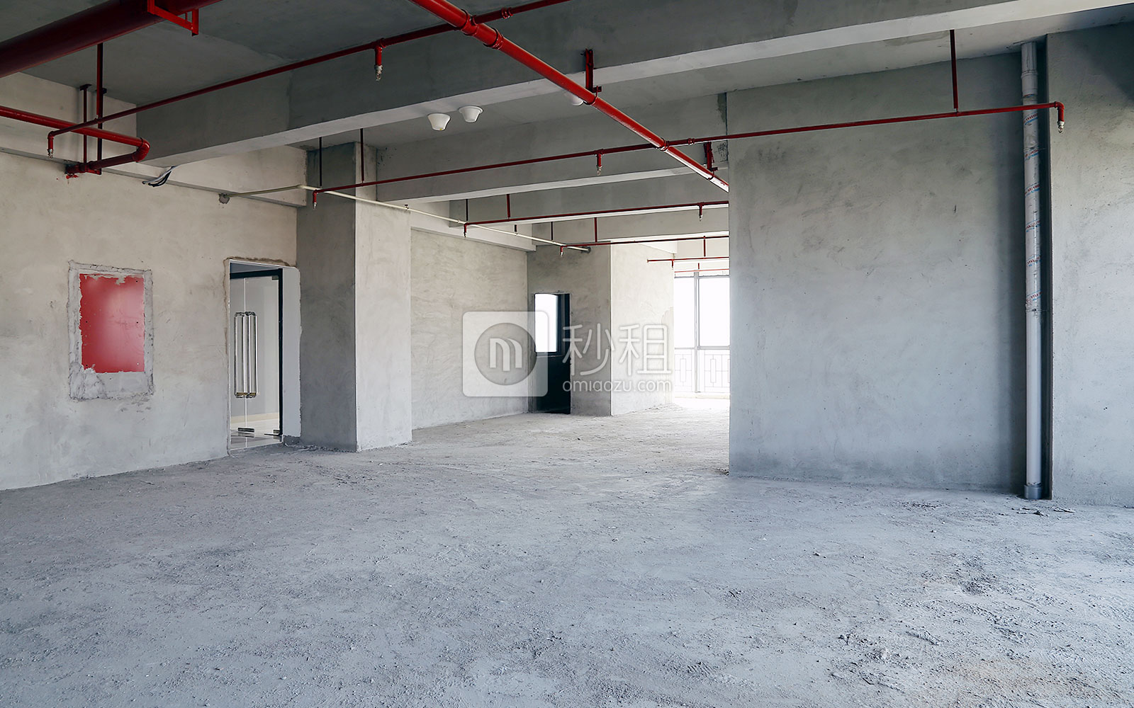 博隆大厦写字楼出租226平米毛坯办公室85元/m².月