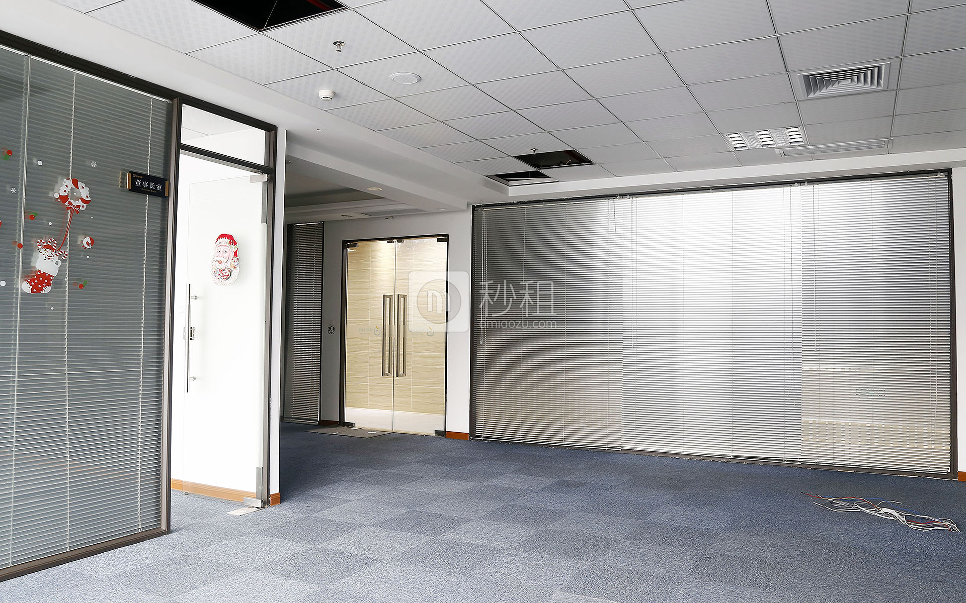 东方科技大厦写字楼出租328平米精装办公室125元/m².月