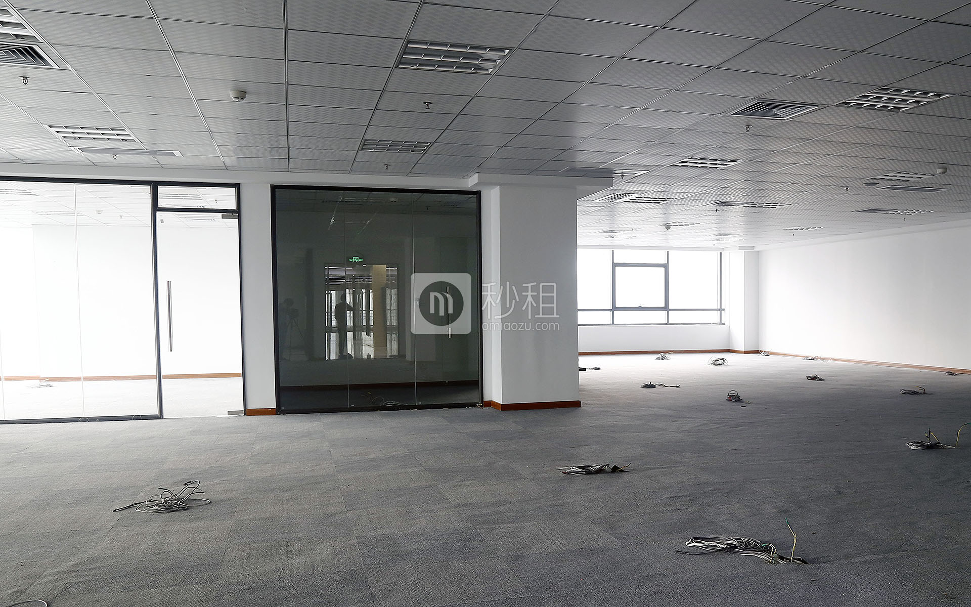 东方科技大厦写字楼出租723平米精装办公室130元/m².月