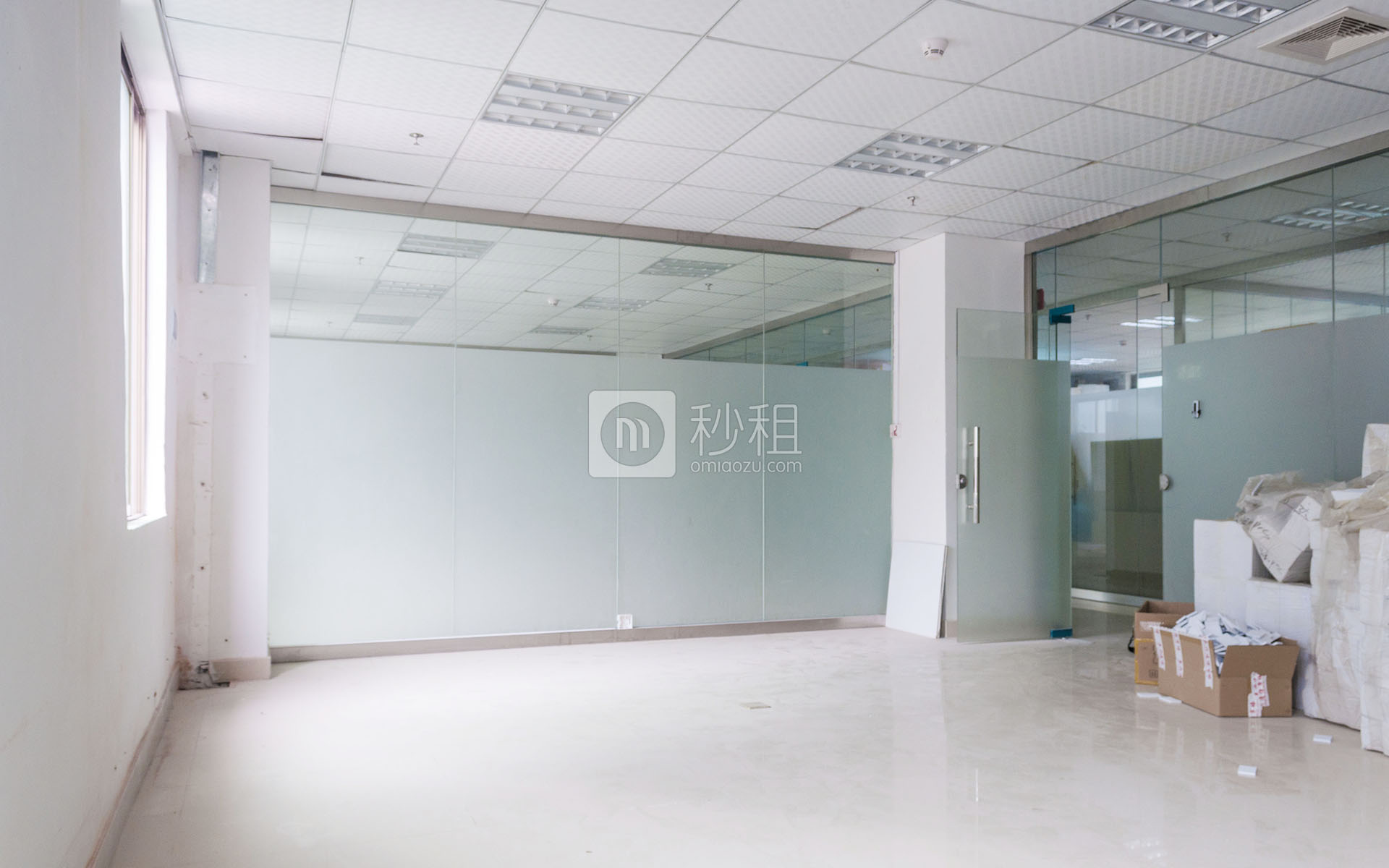 鑫源盛商务中心写字楼出租72平米简装办公室40元/m².月