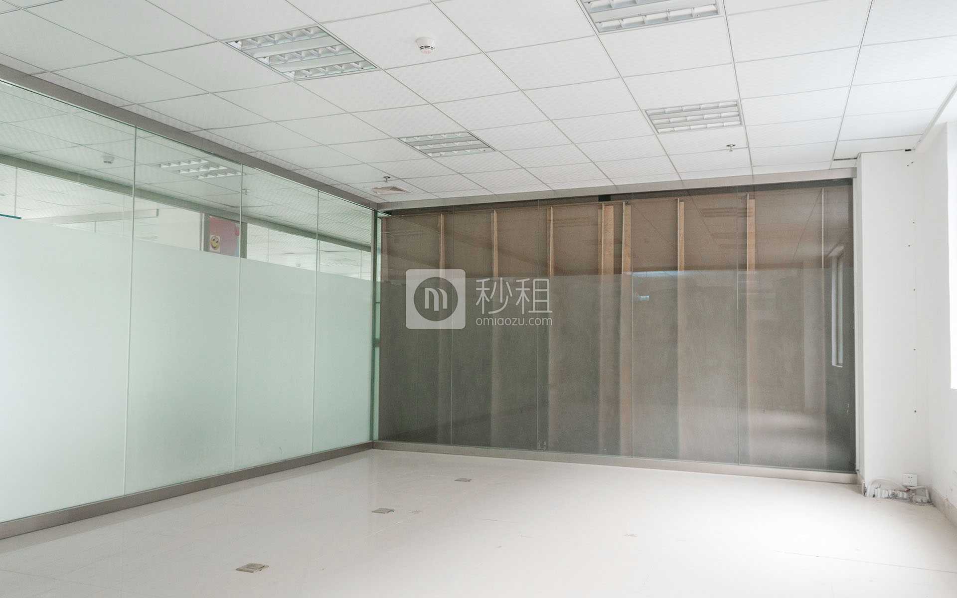 鑫源盛商务中心写字楼出租73平米精装办公室40元/m².月