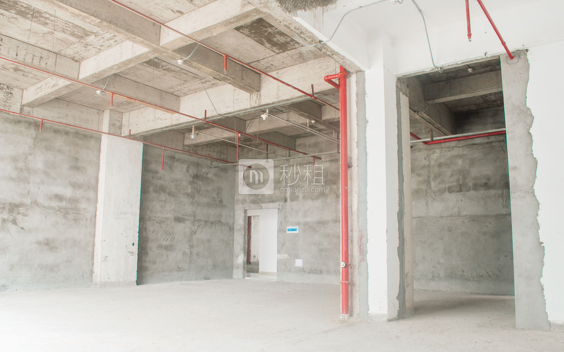 卫东龙商务大厦写字楼出租1700平米毛坯办公室75元/m².月